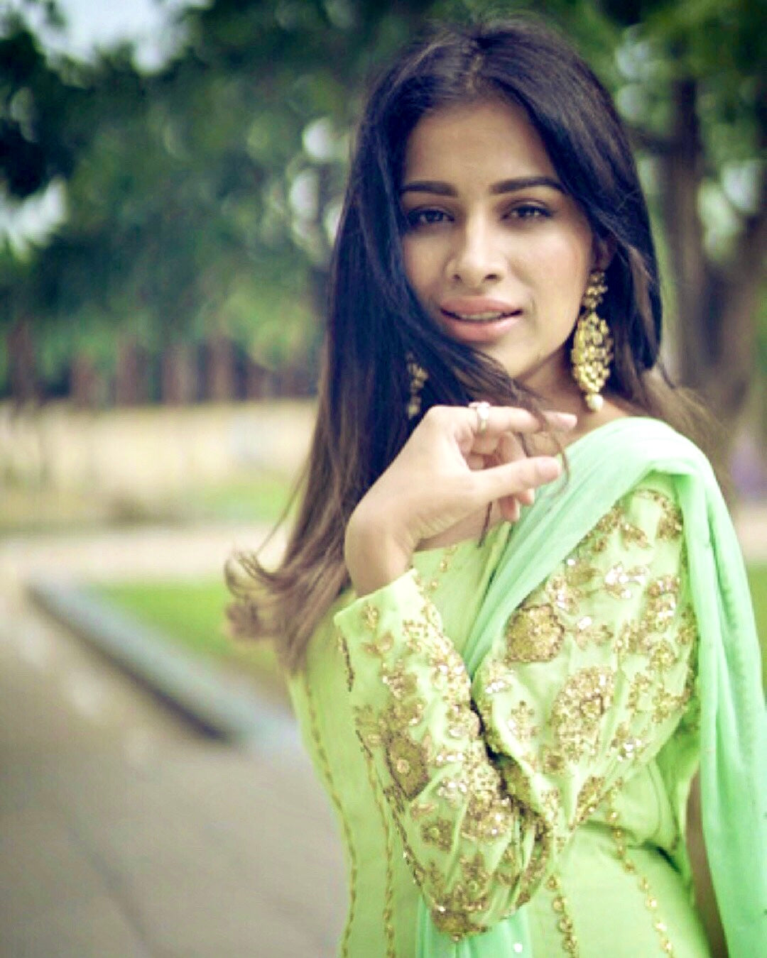 Sara Gurpal X HOS