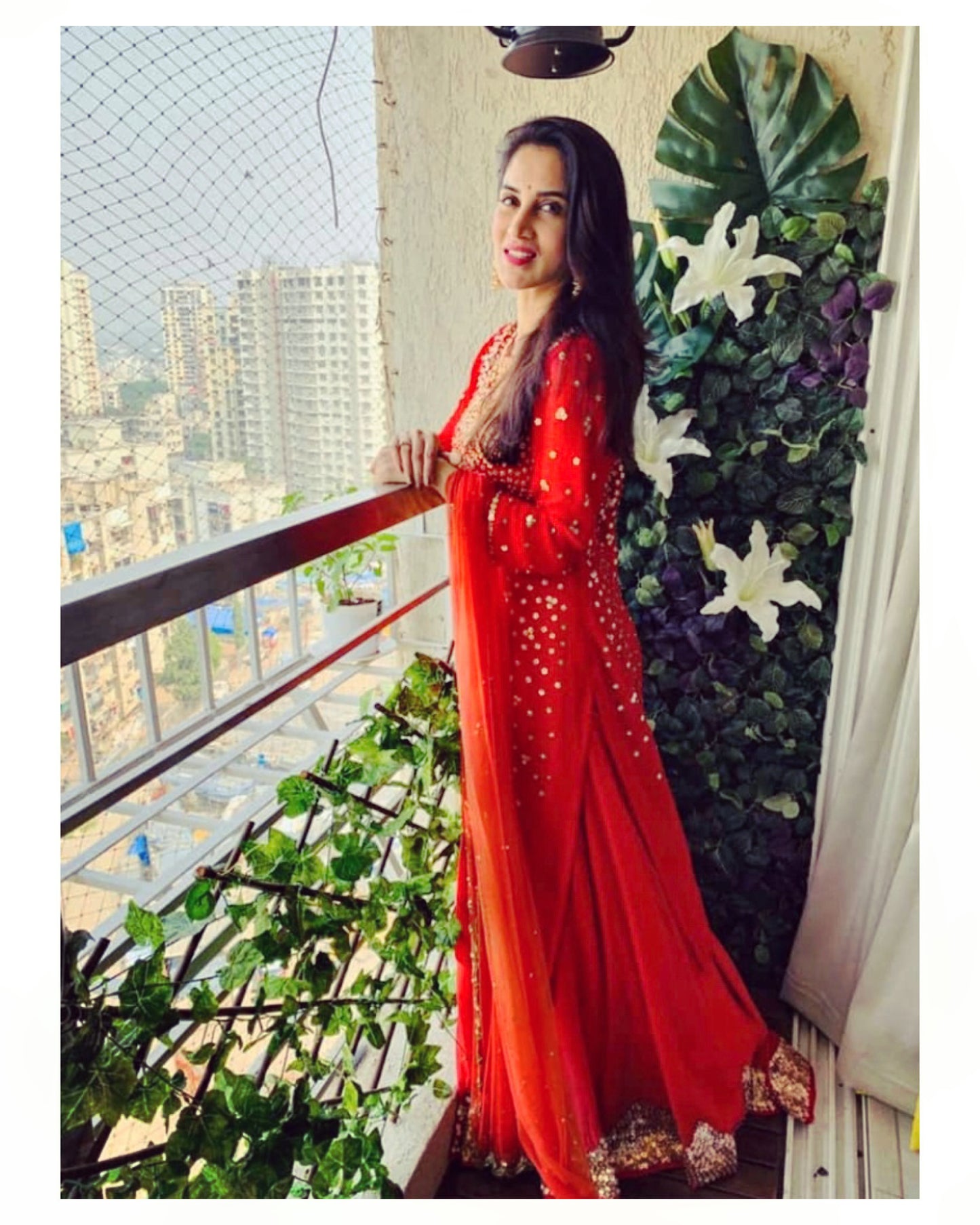 Smita Gondkar X HOS