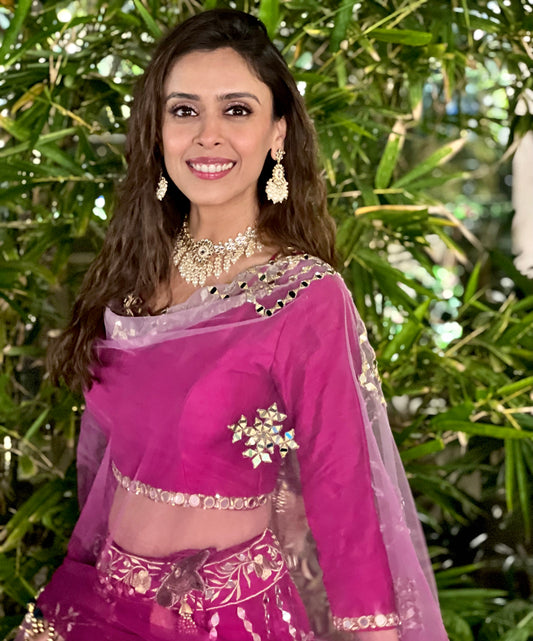 Hrishitta Bhatt X HOS